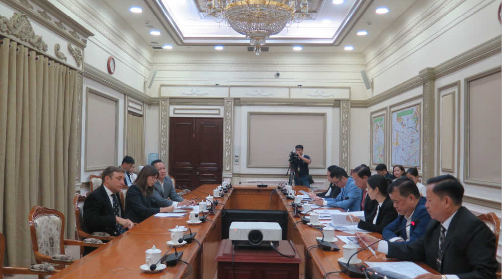 Xây dựng TP.Hồ Chí Minh thành trung tâm logistics quốc tế và cửa ngõ hàng hải trọng điểm của khu vực