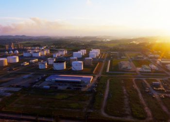 Xây dựng Trung tâm lọc hóa dầu và năng lượng quốc gia tại Khu kinh tế Dung Quất