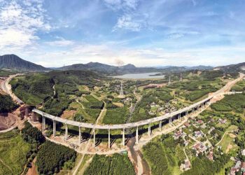 Bộ Xây dựng thúc tiến độ hoàn thành cao tốc Vũng Áng – Bùng