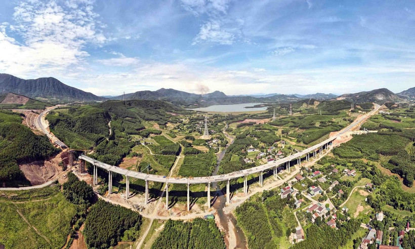 Bộ Xây dựng thúc tiến độ hoàn thành cao tốc Vũng Áng – Bùng