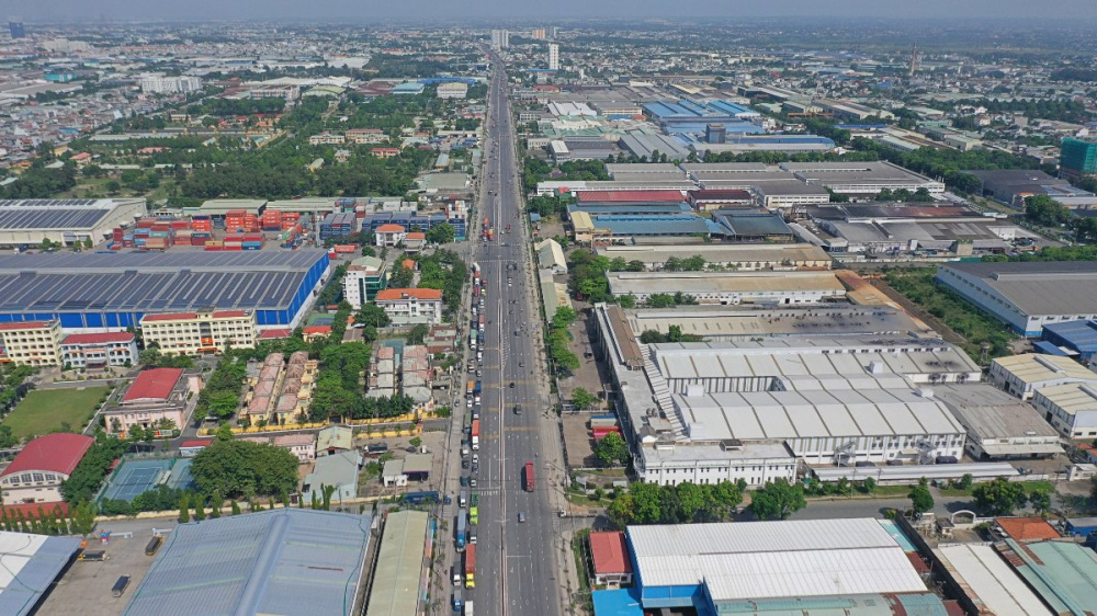 Bất động sản khu công nghiệp: Cơ hội trong thách thức