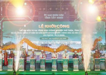 Tây Ninh: Khởi công Dự án Đầu tư Hạ tầng Khu công nghiệp Thủ Thừa