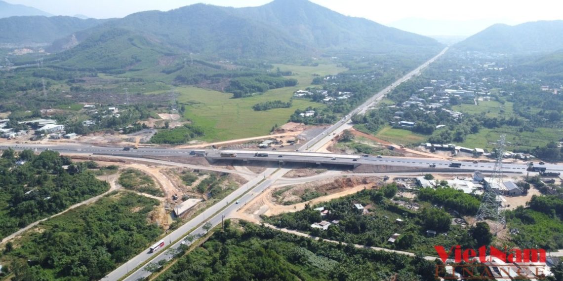 Ngắm toàn cảnh Cao tốc Hòa Liên – Túy Loan trước ngày thông xe