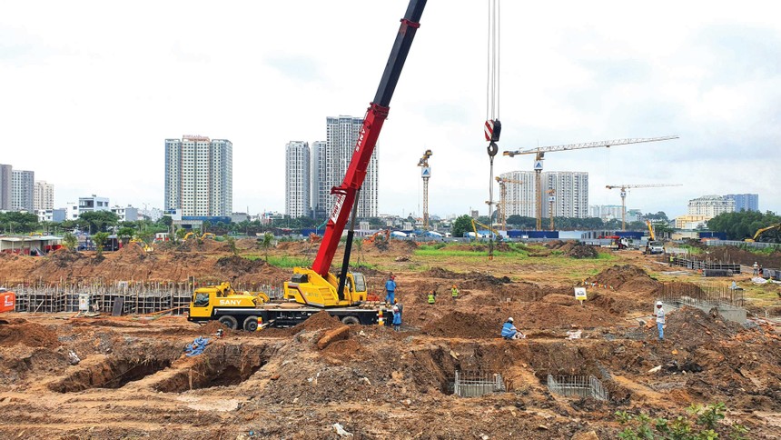 Địa ốc phía Nam kỳ vọng sóng cuối năm