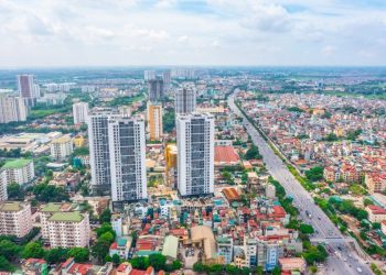 Giữ cho “đầu tàu” bất động sản chạy đúng đường ray