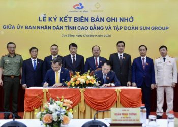 Cao Bằng ký kết hợp tác với Tập đoàn Sun Group phát triển Khu du lịch thác Bản Giốc