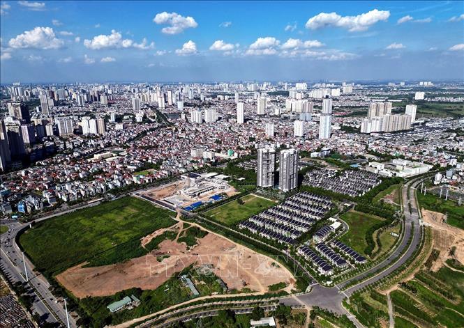 Thủ tướng Chính phủ yêu cầu quyết liệt thực hiện các giải pháp để tăng nguồn cung, giảm giá nhà ở, bất động sản