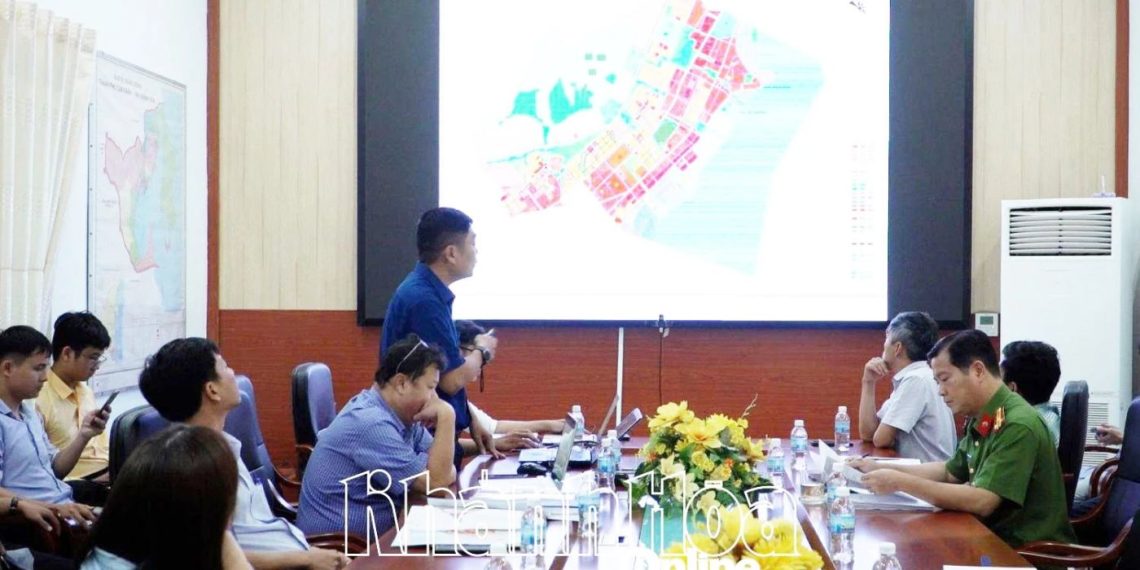 Hội nghị tư vấn báo cáo phương án quy hoạch phân khu tỷ lệ 1/2000 khu vực Cam Ranh