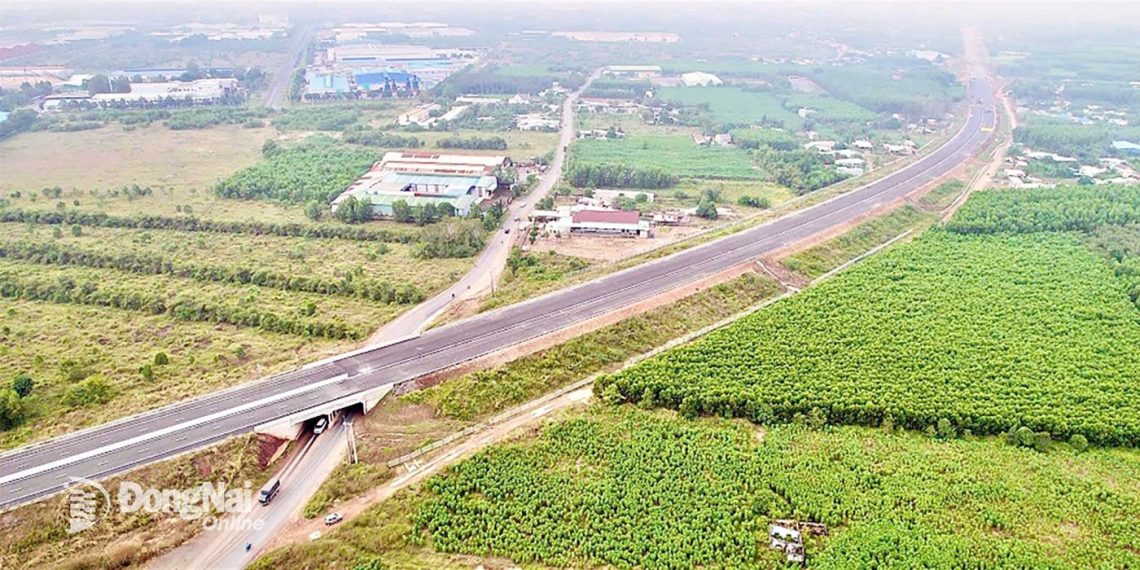 Đường cao tốc Biên Hòa – Vũng Tàu đoạn qua Đồng Nai và Thành phố Hồ Chí Minh đã nối mạch