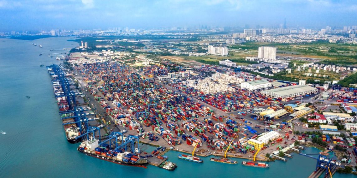 Chiến lược nâng tầm logistics TP.Hồ Chí Minh: Từ trung chuyển khu vực đến chuỗi cung ứng toàn cầu