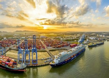 Bài 3: TPHCM – Trung tâm tài chính kết nối vốn, dịch vụ và tri thức quốc tế