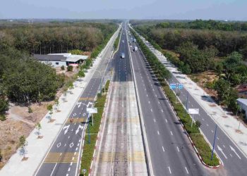 Đẩy nhanh tiến độ các công trình giao thông trọng điểm, phấn đấu hoàn thành nút giao Bình Chuẩn trong tháng 10/2026